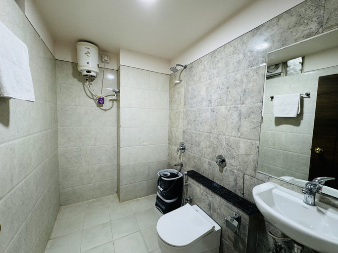 Bathroom 4, Hotel Tirth by Sonu Cafe, Ujjain