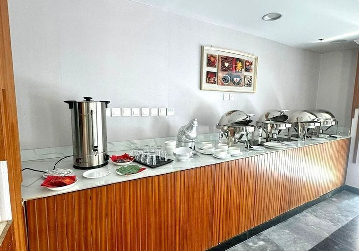 Food & Drinks 4, Swiss Spirit Second Dammam Industrial City, Dammam