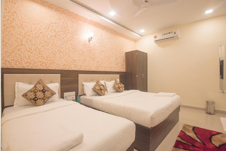 Bedroom 3, Hotel Golden galaxy, Mumbai Suburban