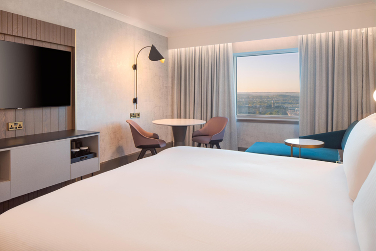 Bedroom 3, Hilton Glasgow, Glasgow