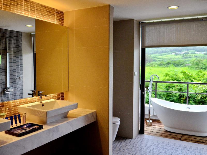 Bathroom, Dozen Park Kenting, Pingtung