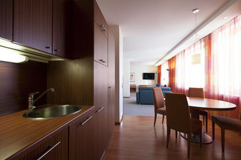 Others 3, Hotel Oscar, North Savonia