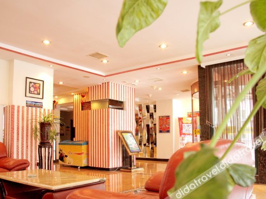 Others 3, Aiju Hotel (Dashiqiao Railway Station South), Tieling