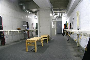 Others 4, Youtei Tracks, Kutchan