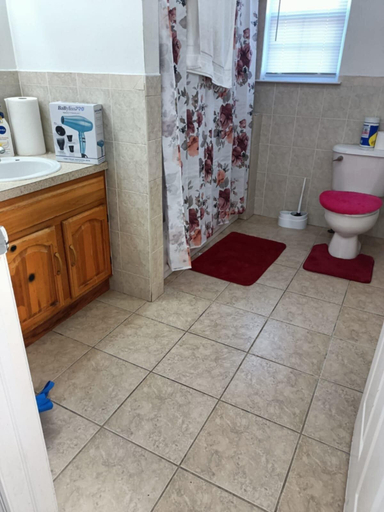 Bathroom 3, Fada Guest House - 38 Yates Ave Newark, Newark