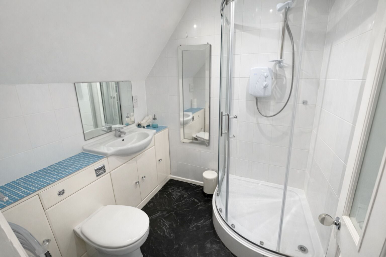Bathroom 4, Ferndale - Lodge, Torbay