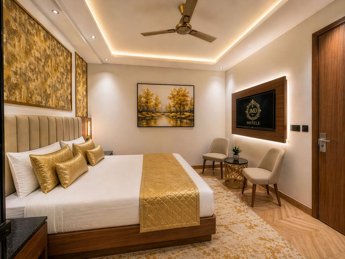 Bedroom 2, Hotel Grand Shalimar by JMD Group, Delhi