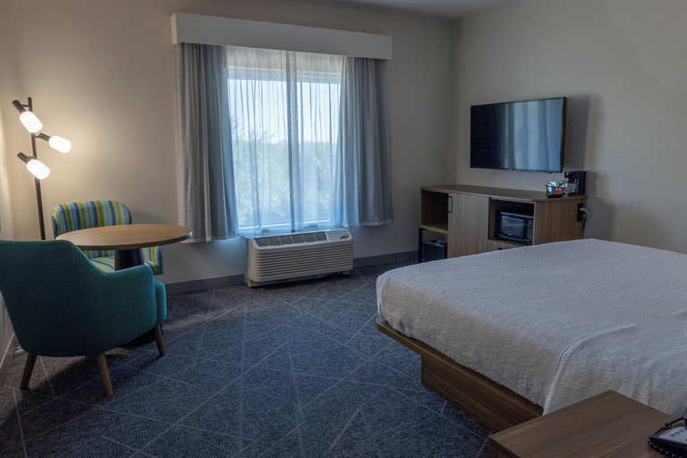 Bedroom 3, Hampton Inn & Suites Austin - Lakeway, Travis