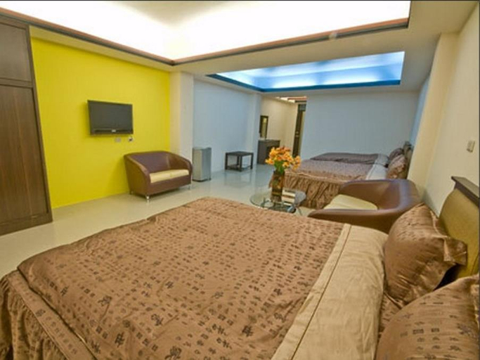 Bedroom 5, Yue Jing Commercial Hotel, Nantou
