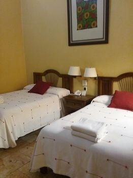 Others 5, Hotel Aitana, Del Centro