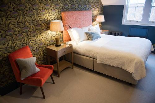 Others 4, Purchases Restaurant & Accommodation, West Sussex
