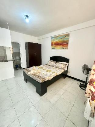 Others 3, Hotel California, Malay