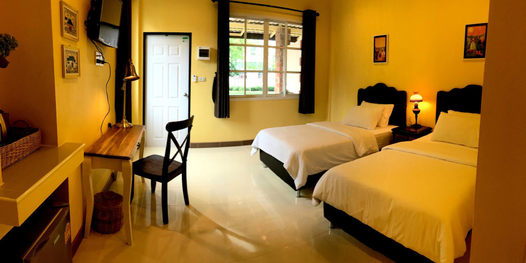 Bedroom 2, Tha Chang Vintage, Doembang Nangbua