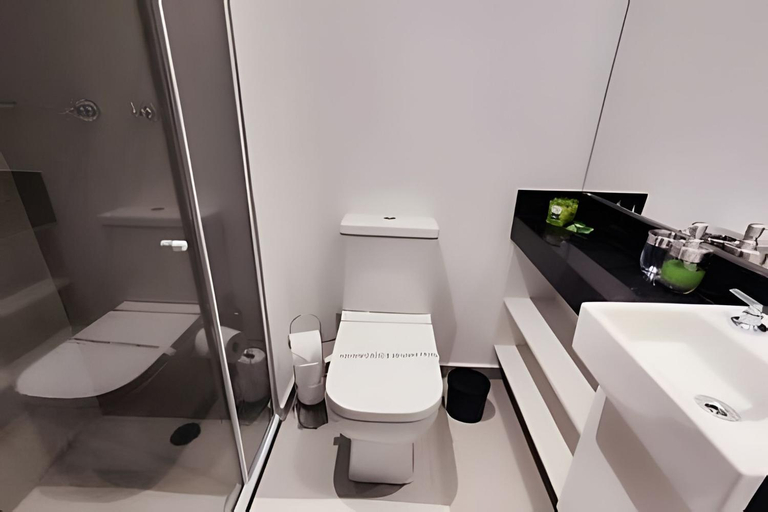 Bathroom 4, VN Turiassu II, São Paulo