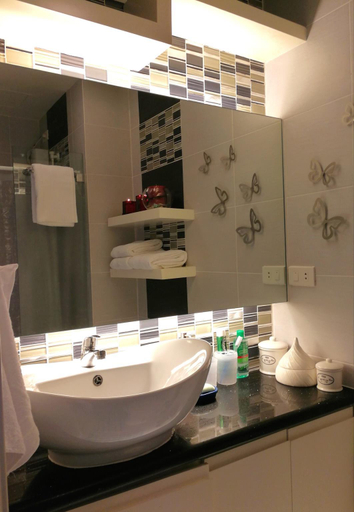 Bathroom, Cozy Condo2 at Wind Residences, Tagaytay City