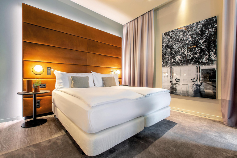 Bedroom 2, Hilton Garden Inn Mannheim, Mannheim