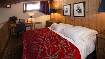 Guestroom 3, Hôtel Le Fer à Cheval, Haute-Savoie