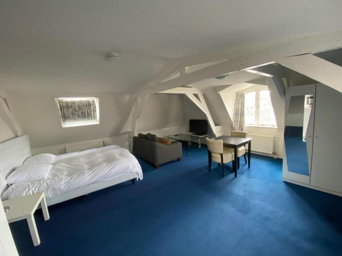 Bedroom 3, Hotel La Noire - Delft City Centre, Delft