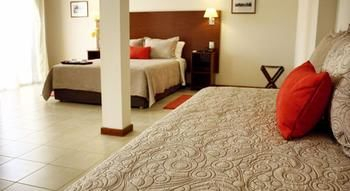 Others 3, Donsuites Apart Hotel, Capital
