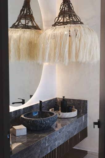 Bathroom 5, Trobbu, Cozumel