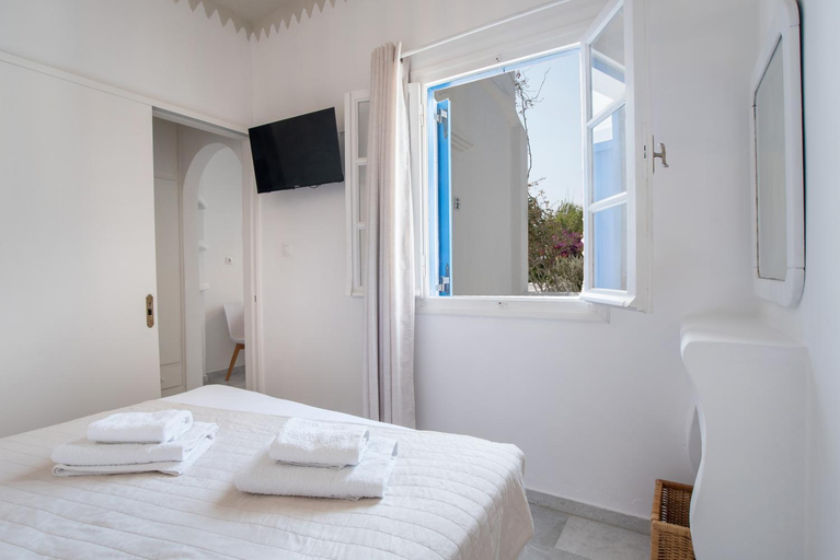Bedroom 2, Maroulis Studios Naxos, South Aegean