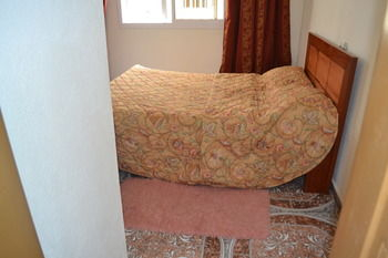 Others 3, Meumi Residence, Mfoundi