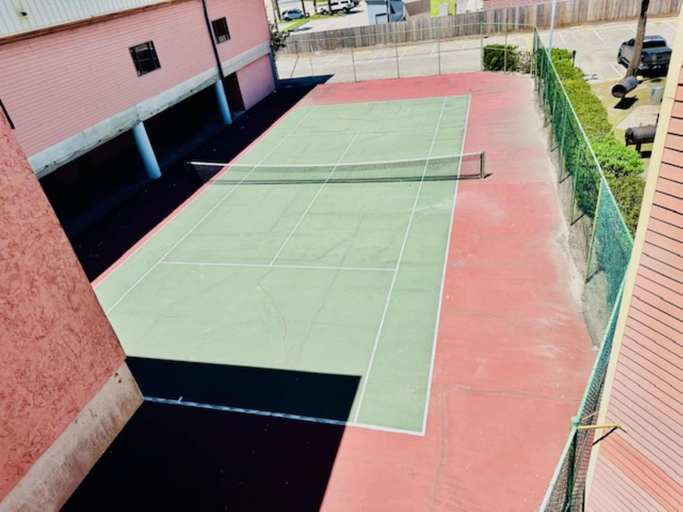 Sport court, Sandy Seawall Escape Resort, Galveston