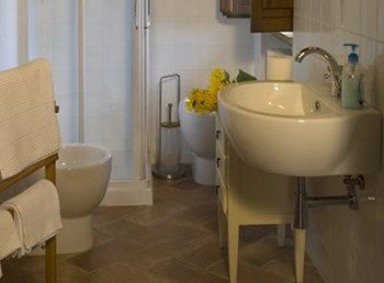 Bathroom 3, Borgo Le Capannelle, Perugia
