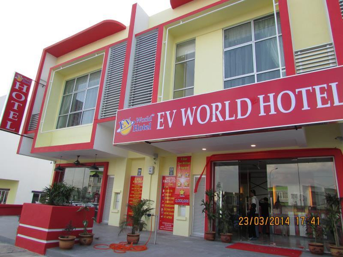 Others 3, Hotel Zamburger Enstek, Seremban