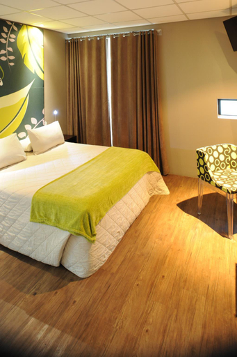 Bedroom, aha Bloemfontein Hotel, Mangaung