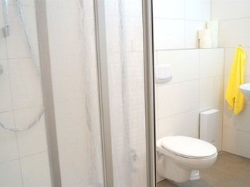Bathroom 3, Homestay Nürnberg, Nürnberg
