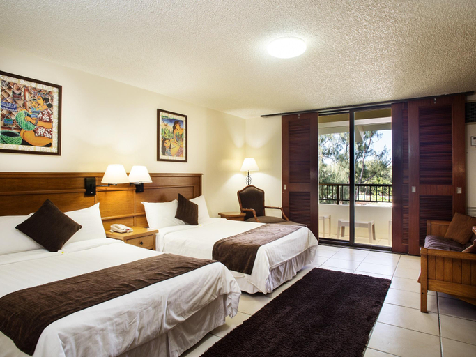 Bedroom, PIC Saipan, Saipan