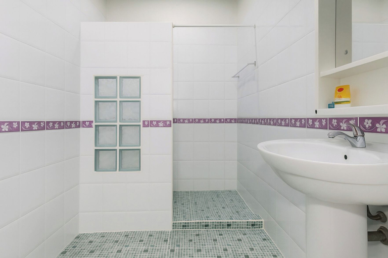Bathroom 4, Kamala Orchid Guesthouse, Phuket Island