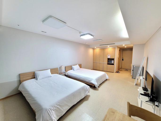 Bedroom 2, Incheon Airport Line Guest House, Jung