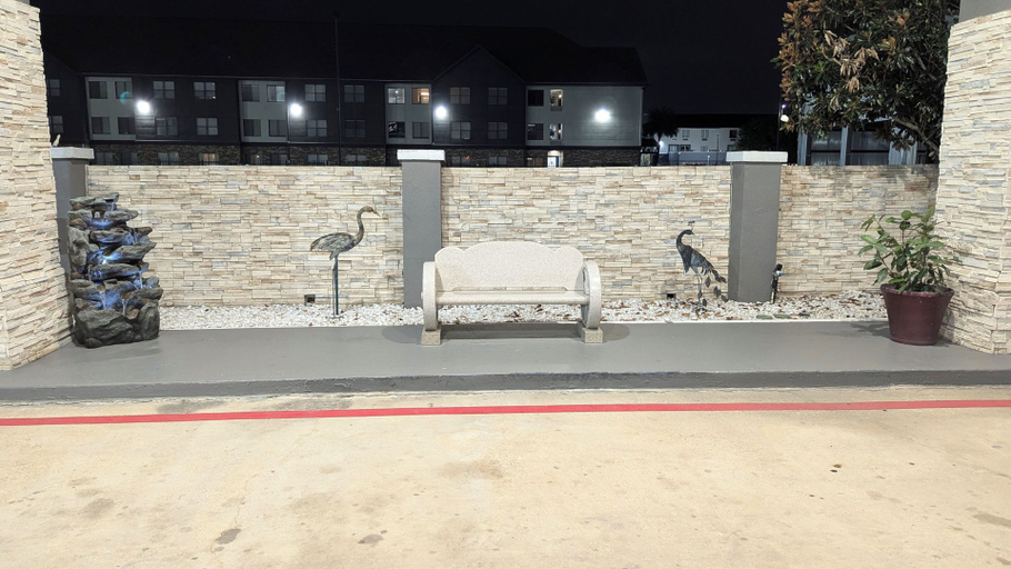 Exterior 4, Platinum Inn, Houston