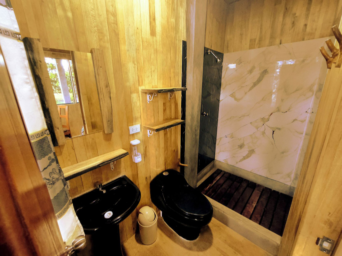 Bathroom 3, Retazos Eco Hotel, Maynas