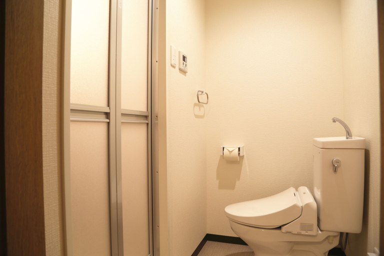 Bathroom 5, K HOUSE - E JOY INN Okubo Branch, Shinjuku