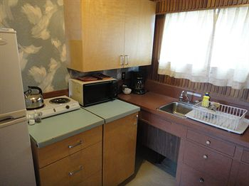 Others 4, Airport Inn Motel & RV Park, Cariboo