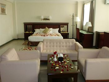 Featured Image, Florida International Hotel, Semen Gondar