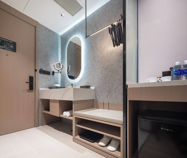 Bathroom 4, Dream Palace Ben Thanh Grand Hotel, District 1
