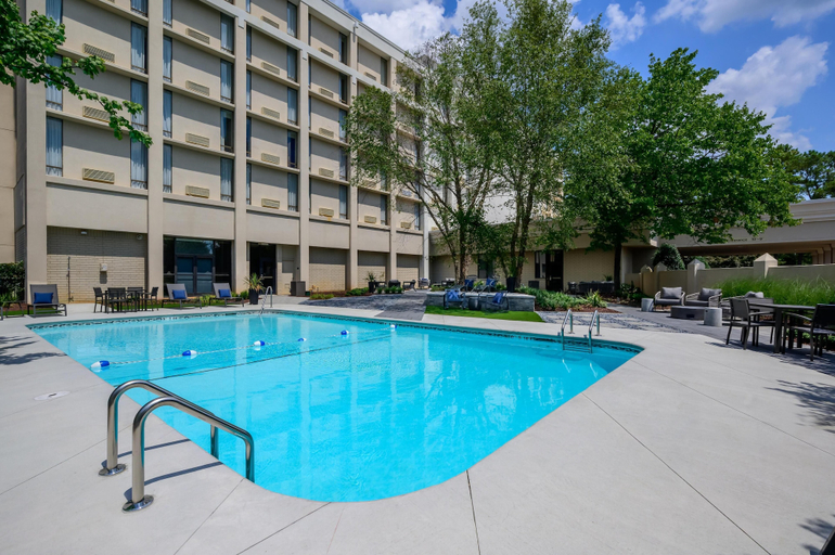 Sport & Beauty 2, DoubleTree by Hilton Raleigh Midtown, NC, Wake