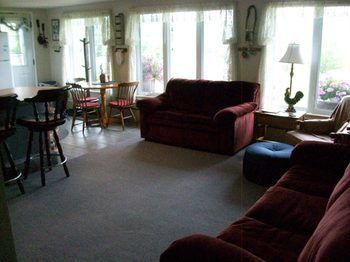 Others 4, Bear Rock Suites, Coos