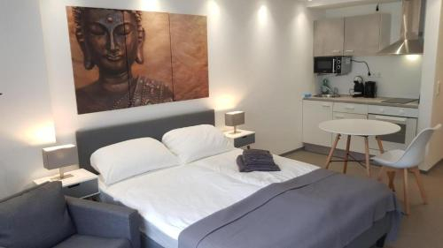 Others 5, check-inn hotels - Essen, Essen