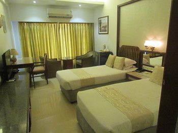 Others 3, Hotel Kohinoor Park, Mumbai City