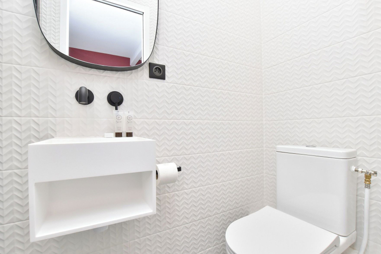 Bathroom 3, Cosy Bedroom - Tour Eiffel / Champs de Mars, Paris