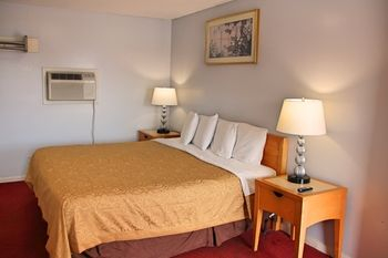 Others 5, Woodland Inn, Niagara