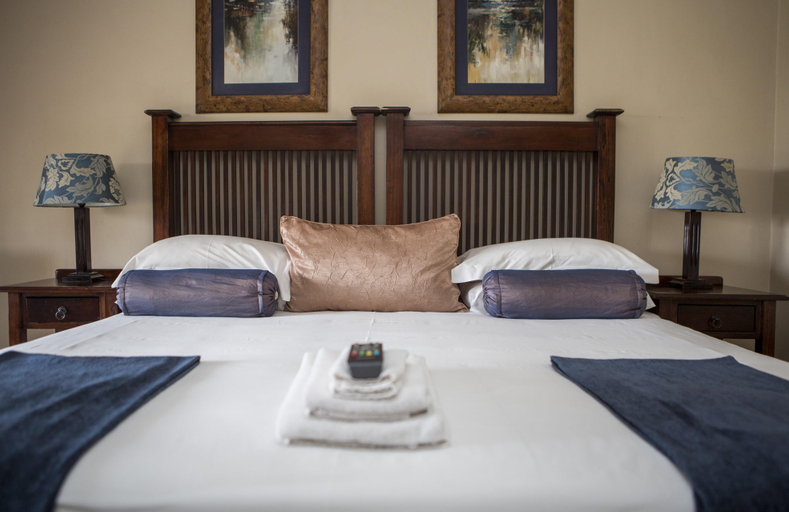 Bedroom 3, TCs on Lynnwood Guesthouse, City of Tshwane