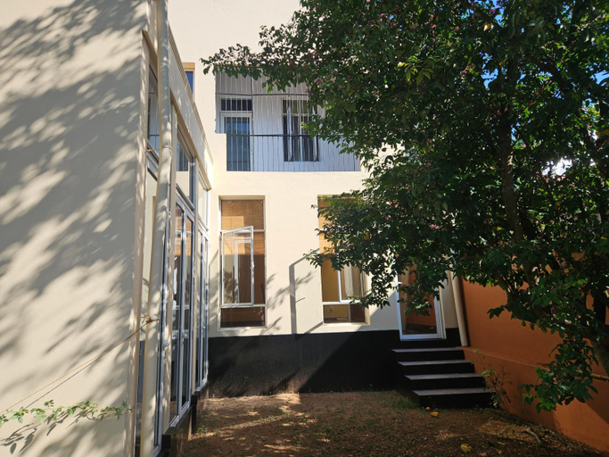Others 3, Mango Tree Villa, Sri Jayawardanapura Kotte