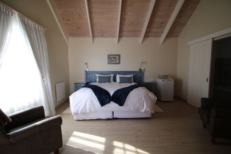 Bedroom 2, Baywatch Villa Guest House and Self Catering Accommodation, West Coast
