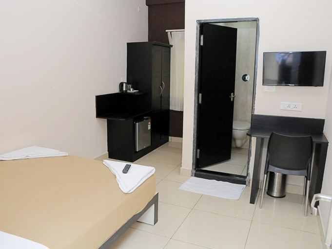 Bedroom 3, Hotel Sri Krishna Residency, Udupi
